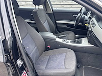 Bmw - 2010 - 3-serie touring - 318i business line - personenauto - afbeelding 16 van  26