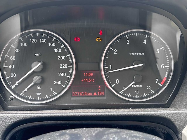 Bmw - 2010 - 3-serie touring - 318i business line - personenauto - afbeelding 5 van  26