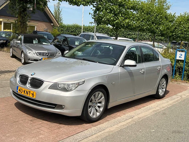 Bmw - 2010 - 5-serie - 525i bns edition ii - 43-knt-6 - personenauto - afbeelding 1 van  11