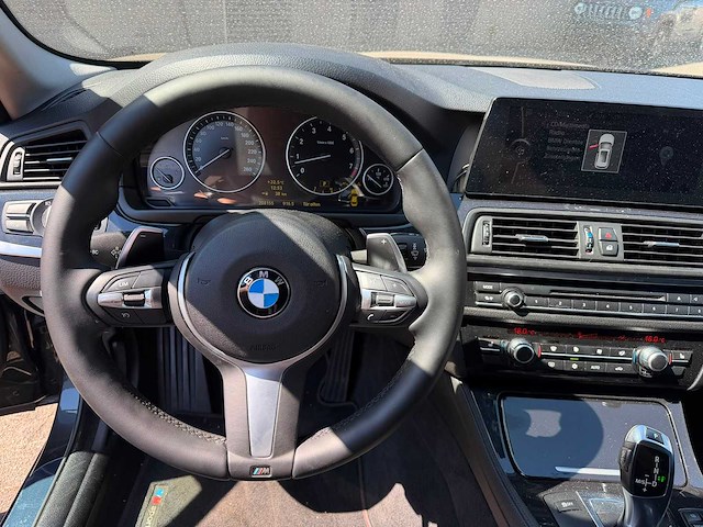Bmw - 2010 - 5-serie - 530i executive - duits - afbeelding 12 van  12