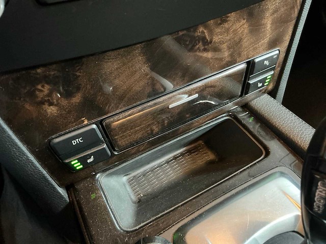 Bmw - 2010 - 5-serie touring - 520i - personenauto - afbeelding 18 van  19