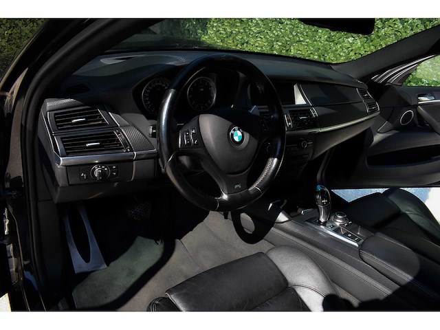 Bmw - 2010 - x6 - 4.4i m - kth-21-k nederlands kenteken - afbeelding 35 van  83