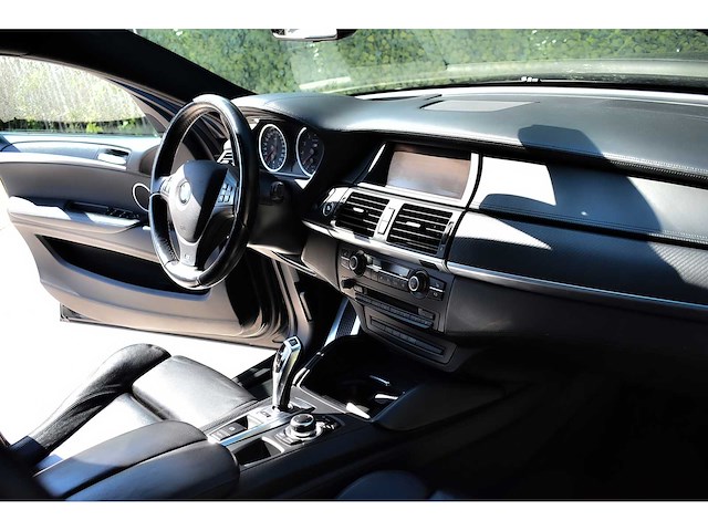 Bmw - 2010 - x6 - 4.4i m - kth-21-k nederlands kenteken - afbeelding 44 van  83