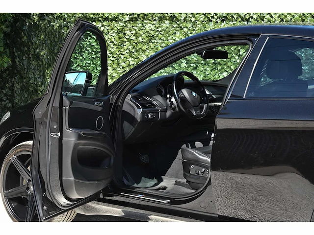 Bmw - 2010 - x6 - 4.4i m - kth-21-k nederlands kenteken - afbeelding 39 van  91