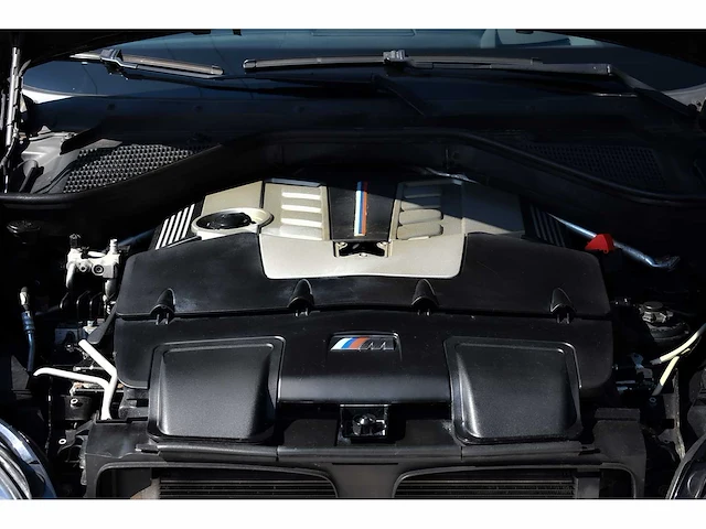 Bmw - 2010 - x6 - 4.4i m - kth-21-k nederlands kenteken - afbeelding 43 van  91
