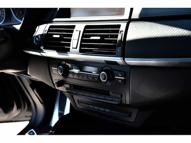 Bmw - 2010 - x6 - 4.4i m - kth-21-k nederlands kenteken - afbeelding 72 van  91