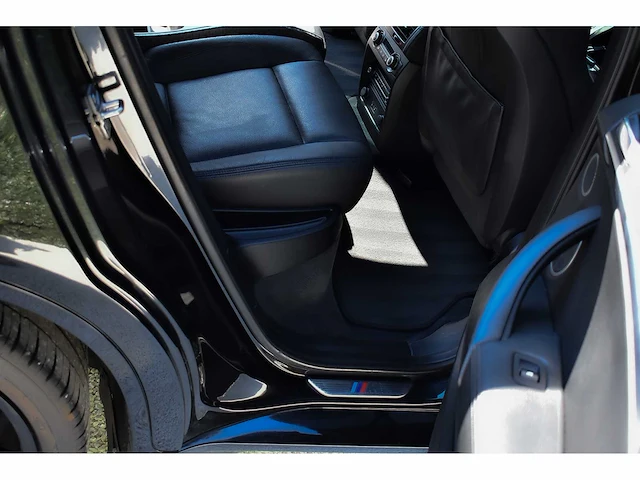 Bmw - 2010 - x6 - 4.4i m - kth-21-k nederlands kenteken - afbeelding 35 van  65