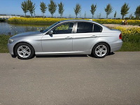 Bmw - 2011 - 3-serie - 318i business line - personenauto - afbeelding 18 van  24