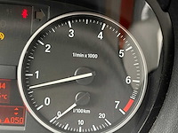 Bmw - 2011 - 3-serie - 318i business line - personenauto - afbeelding 15 van  24