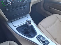 Bmw - 2011 - 3-serie touring - 318i corp.l.lux line - 86-sls-7 - afbeelding 2 van  17