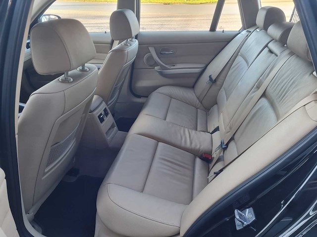 Bmw - 2011 - 3-serie touring - 318i corp.l.lux line - 86-sls-7 - afbeelding 6 van  17