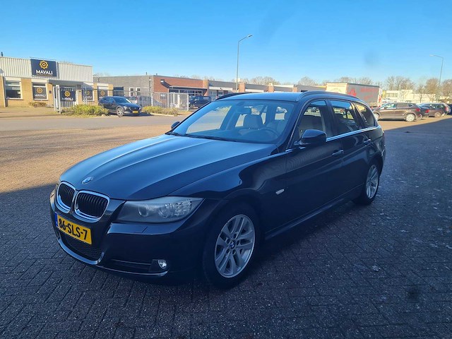 Bmw - 2011 - 3-serie touring - 318i corp.l.lux line - 86-sls-7 - afbeelding 10 van  17