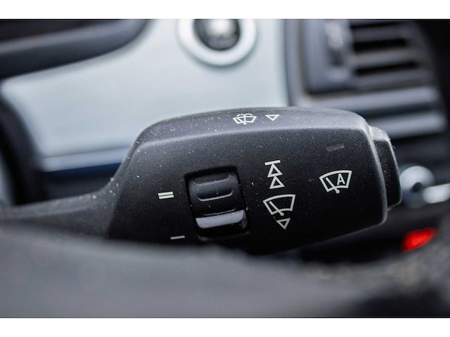 Bmw - 2011 - 5-serie - 528i high executive - l-459-br - afbeelding 10 van  36