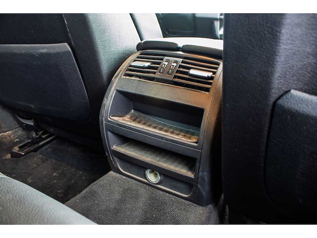Bmw - 2011 - 5-serie - 528i high executive - l-459-br - afbeelding 22 van  36