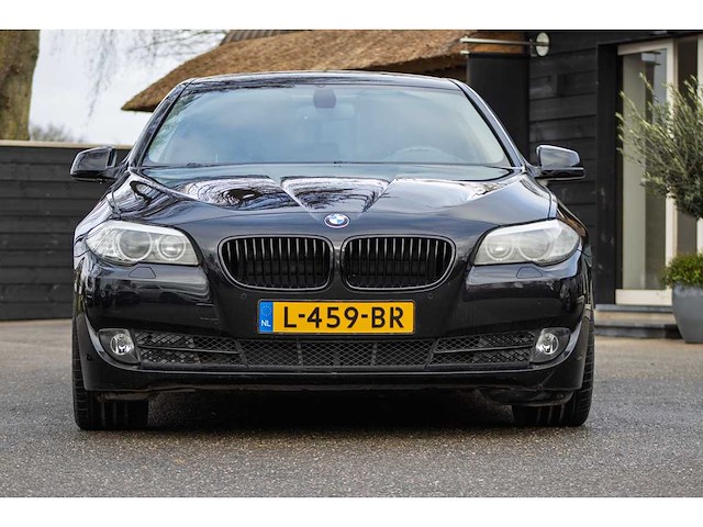 Bmw - 2011 - 5-serie - 528i high executive - l-459-br - afbeelding 12 van  36