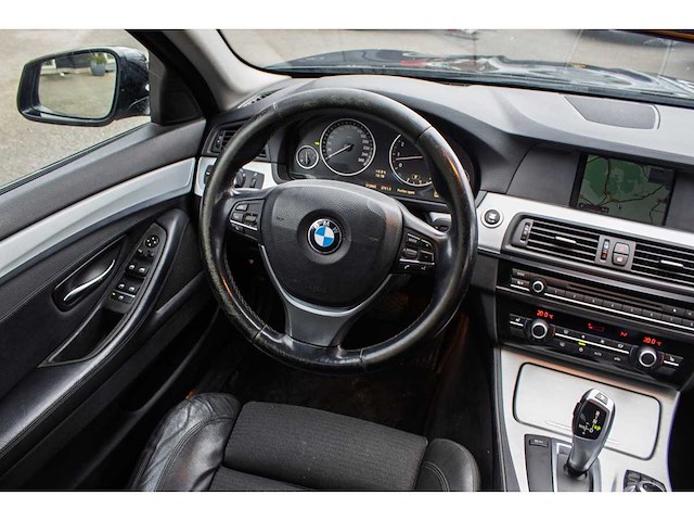 Bmw - 2011 - 5-serie - 528i high executive - l-459-br - afbeelding 30 van  36