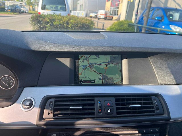 Bmw - 2011 - 5-serie - 528i high executive - l-459-br - afbeelding 4 van  15