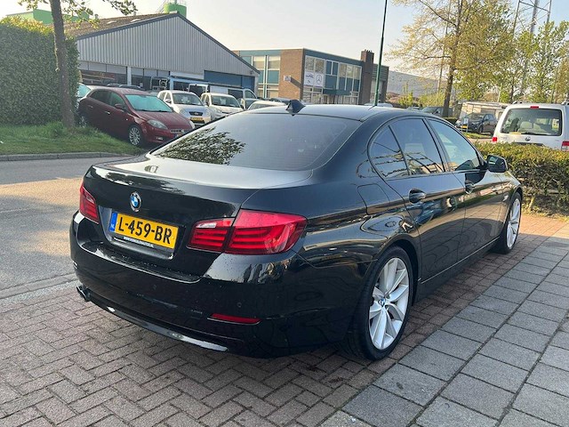Bmw - 2011 - 5-serie - 528i high executive - l-459-br - afbeelding 8 van  15