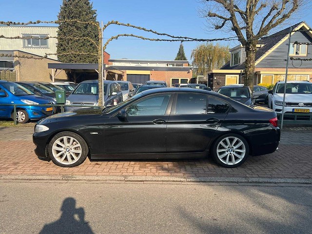 Bmw - 2011 - 5-serie - 528i high executive - l-459-br - afbeelding 10 van  15