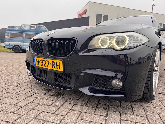 Bmw - 2011 - 5-serie - 550xi high - personenauto - afbeelding 34 van  36