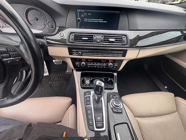 Bmw - 2011 - 5-serie - 550xi high - personenauto - afbeelding 25 van  36
