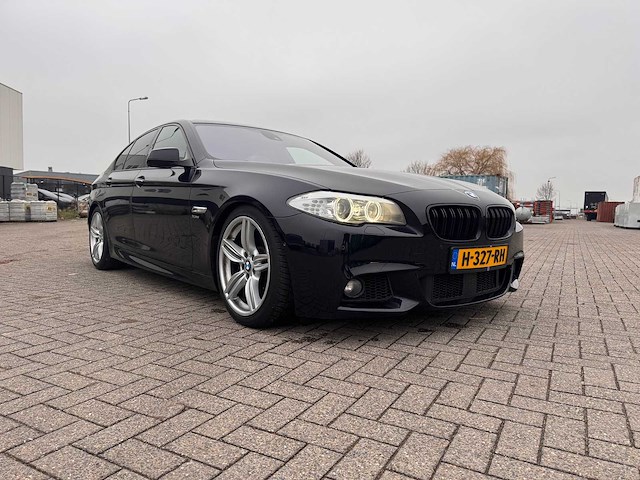 Bmw - 2011 - 5-serie - 550xi high - personenauto - afbeelding 21 van  36