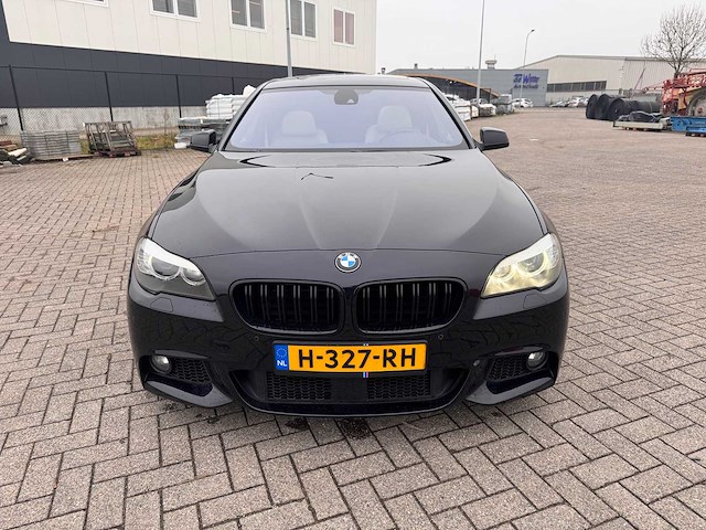 Bmw - 2011 - 5-serie - 550xi high - personenauto - afbeelding 35 van  36