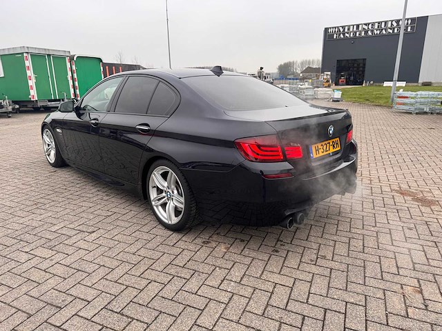 Bmw - 2011 - 5-serie - 550xi high - personenauto - afbeelding 32 van  36