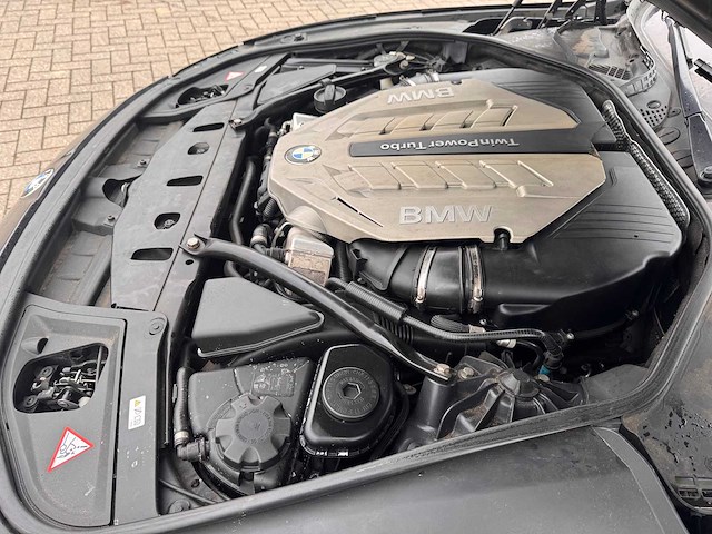 Bmw - 2011 - 5-serie - 550xi high - personenauto - afbeelding 7 van  26