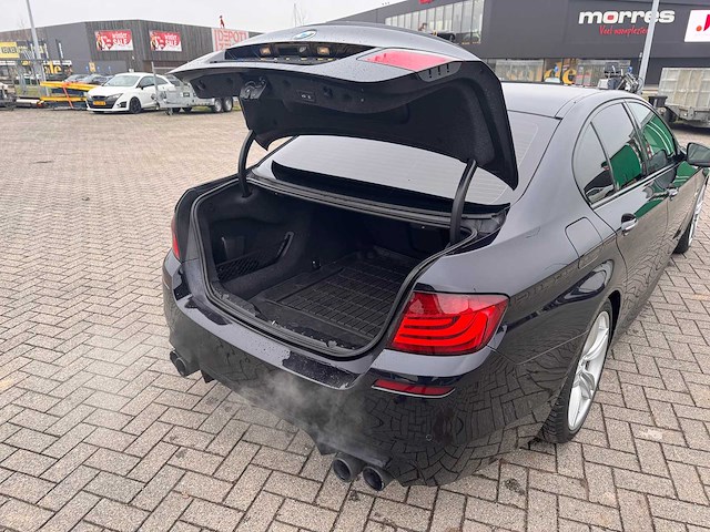 Bmw - 2011 - 5-serie - 550xi high - personenauto - afbeelding 8 van  26