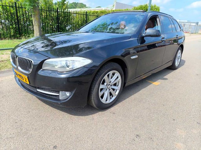 Bmw - 2011 - 5-serie touring - 528i high executive - 80-pvb-2 - afbeelding 1 van  29