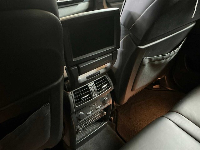 Bmw - 2011 - x5 - xdrive50i high exec. - personenauto - afbeelding 8 van  22