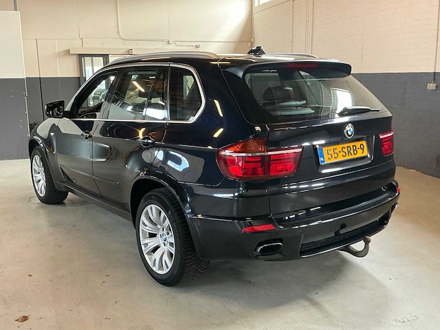 Bmw - 2011 - x5 - xdrive50i high exec. - personenauto - afbeelding 17 van  22