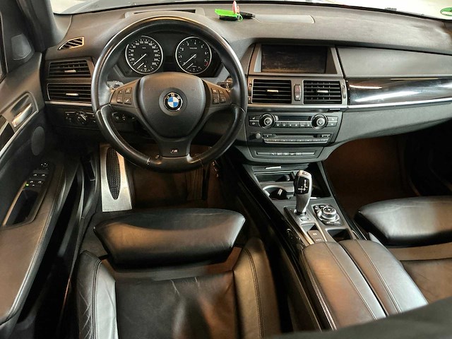 Bmw - 2011 - x5 - xdrive50i high exec. - personenauto - afbeelding 20 van  22