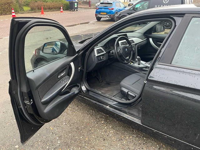 Bmw - 2012 - 3-serie - 320i high executive - personenauto (45-tpn-5) - afbeelding 19 van  19