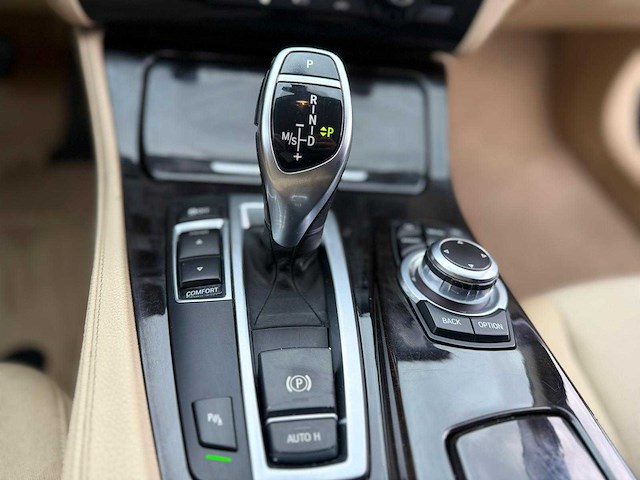 Bmw - 2012 - 5-serie - 520i executive - afbeelding 1 van  4