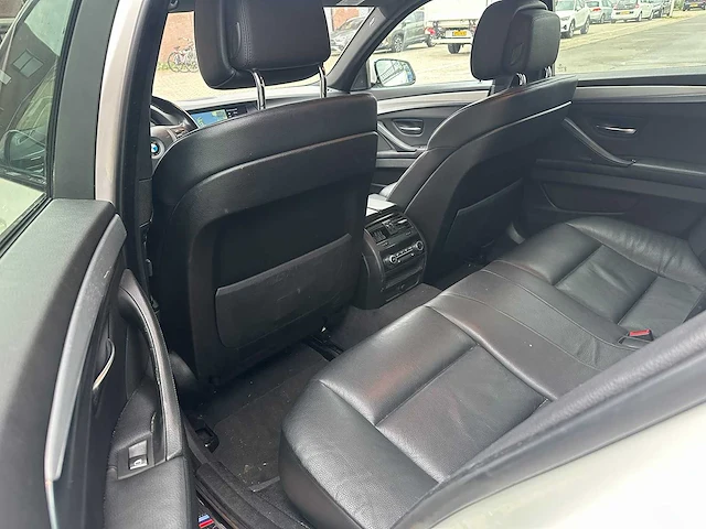 Bmw - 2012 - 5-serie touring - 550i high executive - automaat - personenauto - afbeelding 22 van  25