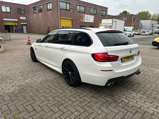 Bmw - 2012 - 5-serie touring - 550i high executive - automaat - personenauto - afbeelding 3 van  25