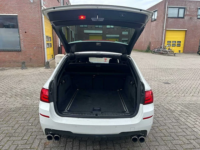 Bmw - 2012 - 5-serie touring - 550i high executive - automaat - personenauto - afbeelding 9 van  25