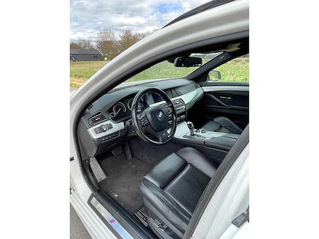 Bmw - 2012 - 5-serie touring - 550i high executive - j-904-dz - afbeelding 19 van  21