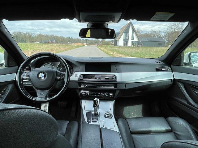 Bmw - 2012 - 5-serie touring - 550i high executive - j-904-dz - afbeelding 20 van  21
