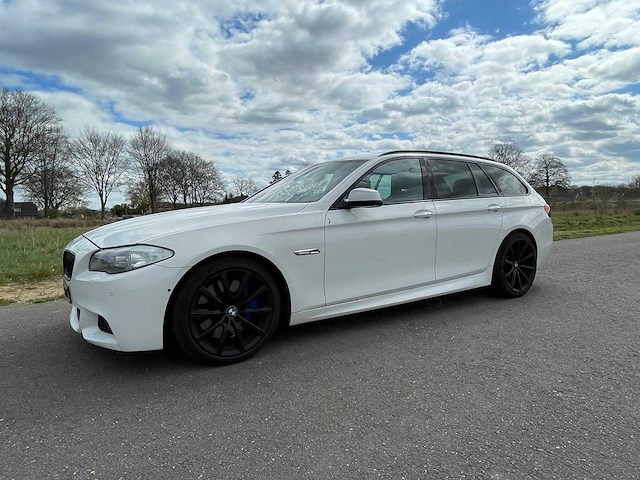 Bmw - 2012 - 5-serie touring - 550i high executive - j-904-dz - afbeelding 1 van  21