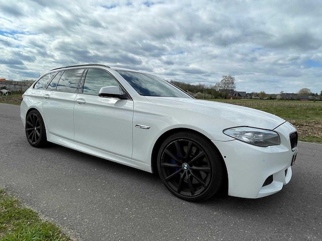 Bmw - 2012 - 5-serie touring - 550i high executive - j-904-dz - afbeelding 15 van  20