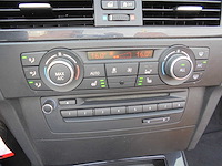 Bmw - 2013 - 3-serie cabrio - 330i exclusive automaat - j-086-kj - afbeelding 2 van  19