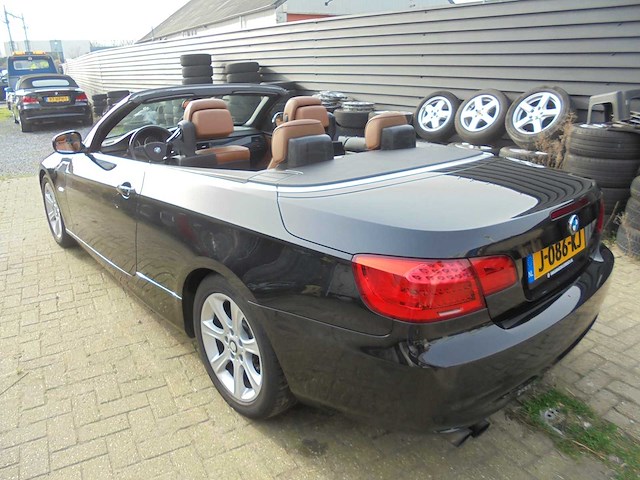 Bmw - 2013 - 3-serie cabrio - 330i exclusive automaat - j-086-kj - afbeelding 12 van  17