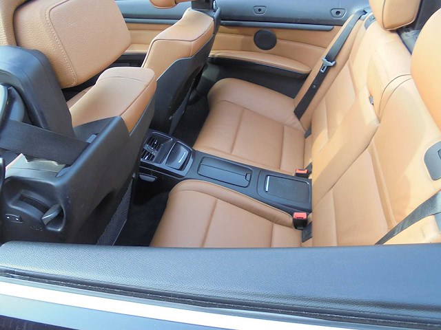 Bmw - 2013 - 3-serie cabrio - 330i exclusive automaat - j-086-kj - afbeelding 13 van  17