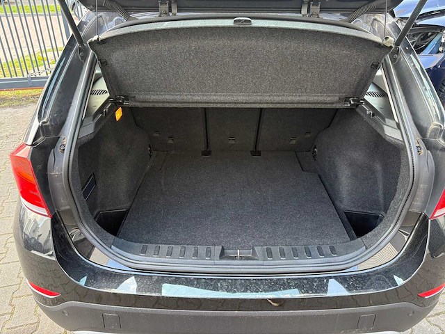 Bmw - 2013 - x1 - sdrive20i business - personenauto - afbeelding 17 van  24