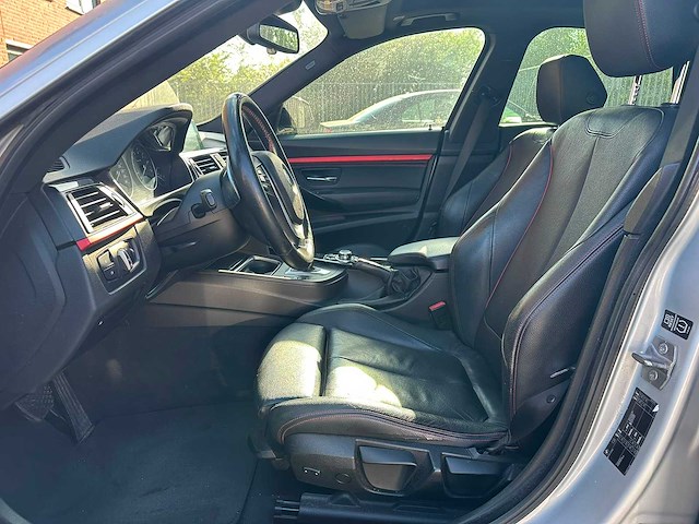 Bmw - 2014 - 3-serie gran turismo - 320i high executive - automaat - personenauto - afbeelding 3 van  29