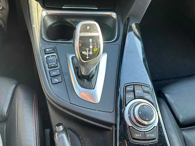 Bmw - 2014 - 3-serie gran turismo - 320i high executive - automaat - personenauto - afbeelding 10 van  29