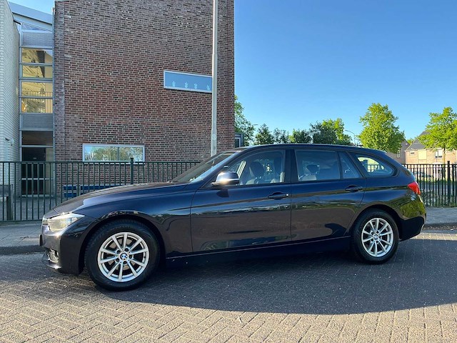 Bmw - 2014 - 3-serie touring - 316d business - personenauto - afbeelding 11 van  24